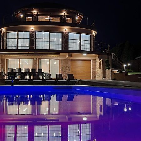 Royal Villa קסזטלי מראה חיצוני תמונה