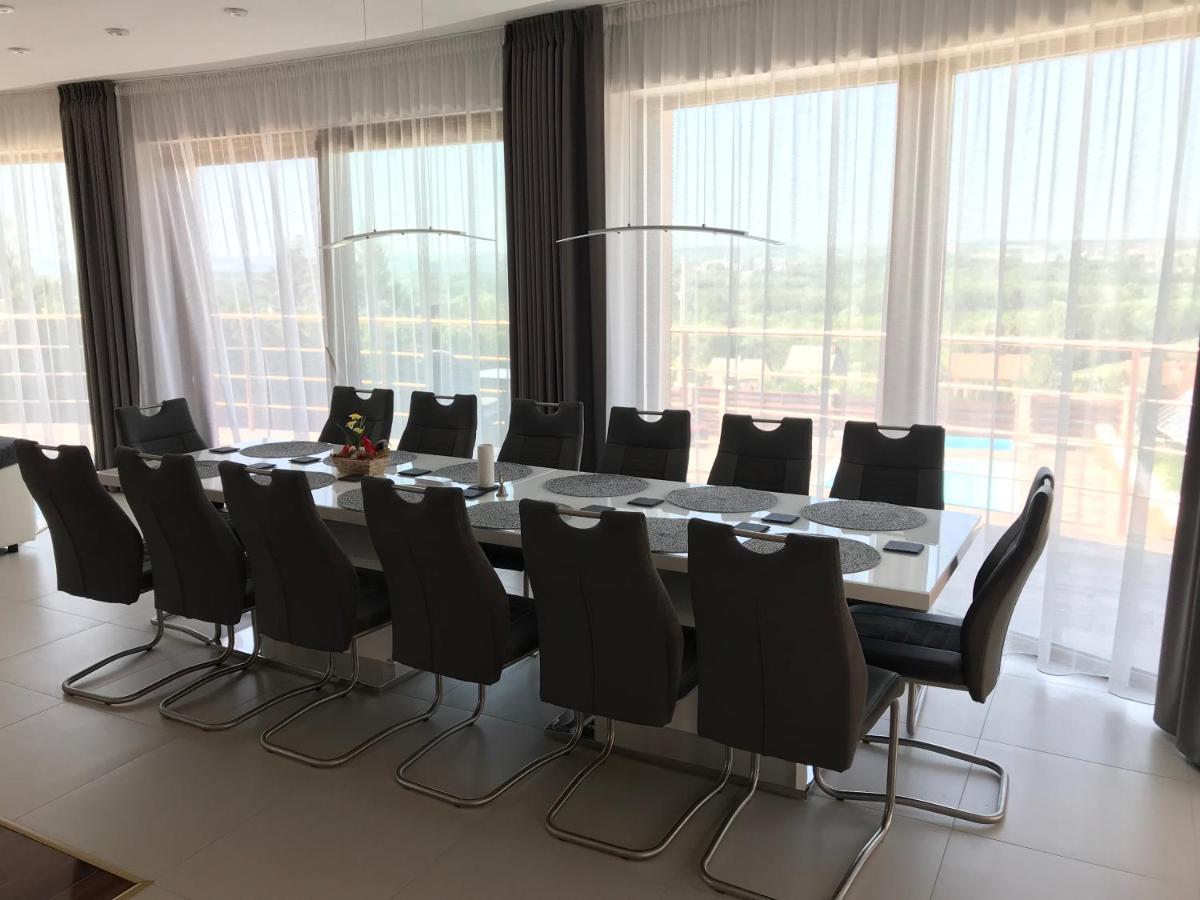 Royal Villa קסזטלי מראה חיצוני תמונה