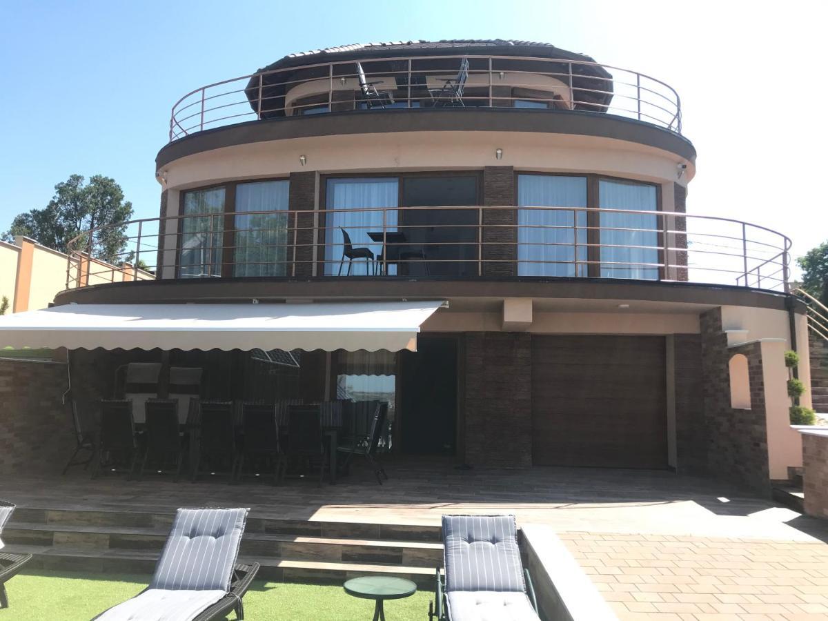 Royal Villa קסזטלי מראה חיצוני תמונה